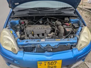 Toyota Vitz 2006 Blue
