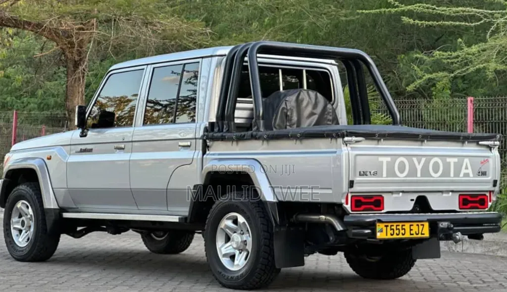 Toyota Land Cruiser 2017 Silver