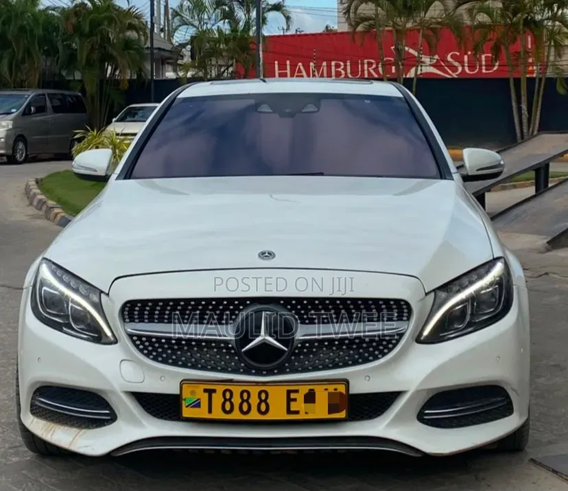 Mercedes-Benz C-Class 2014 White