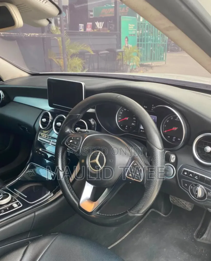 Mercedes-Benz C-Class 2014 White