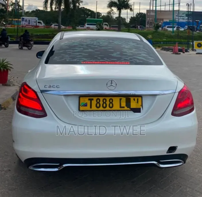 Mercedes-Benz C-Class 2014 White