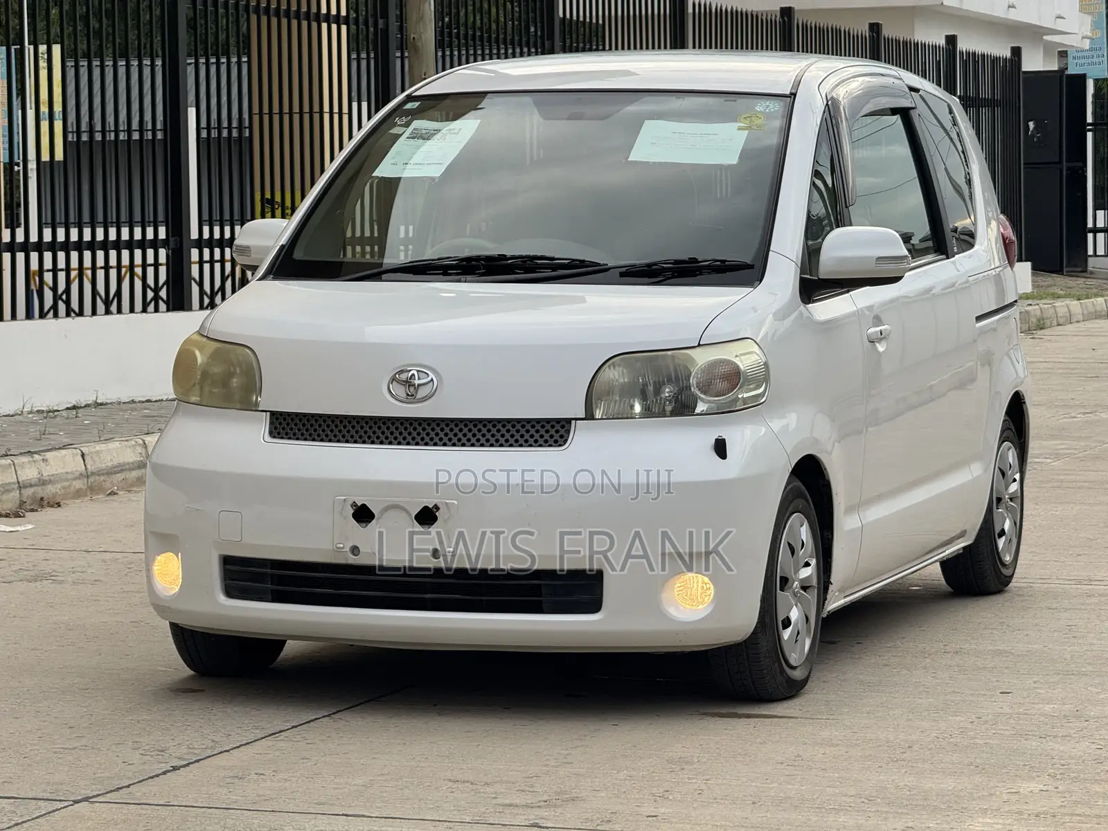Toyota Porte 2008 White