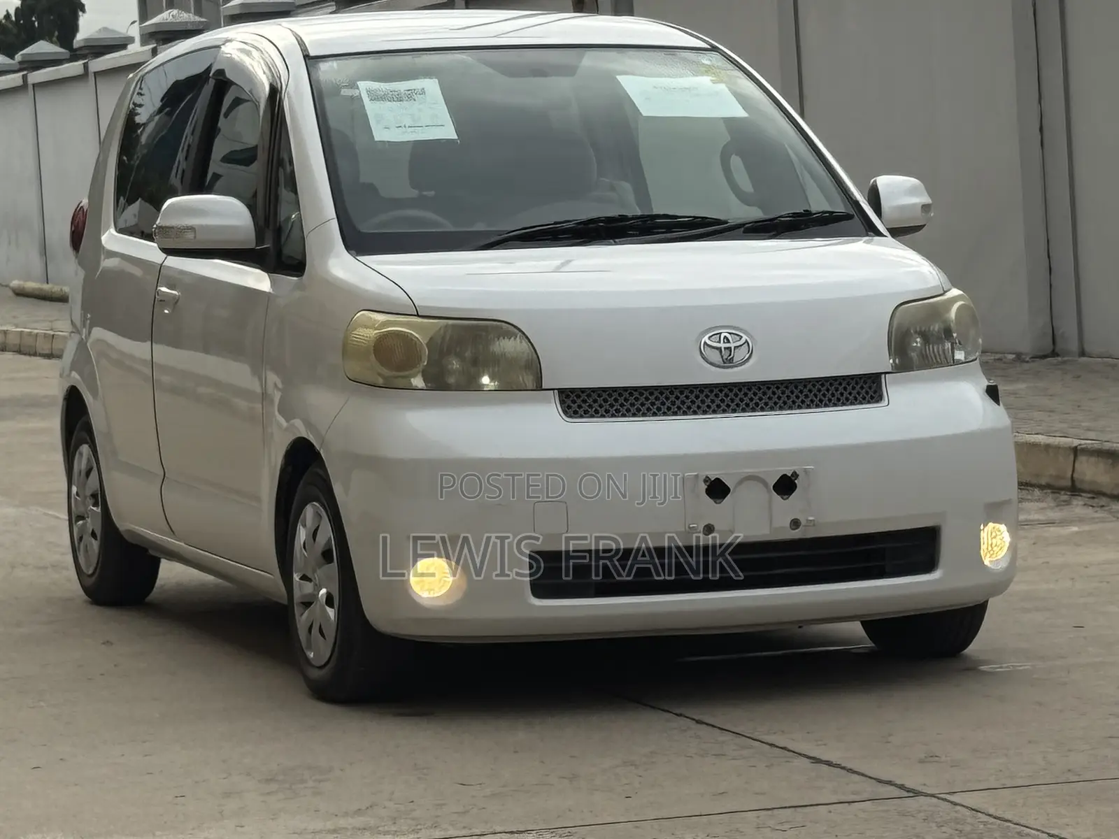 Toyota Porte 2008 White