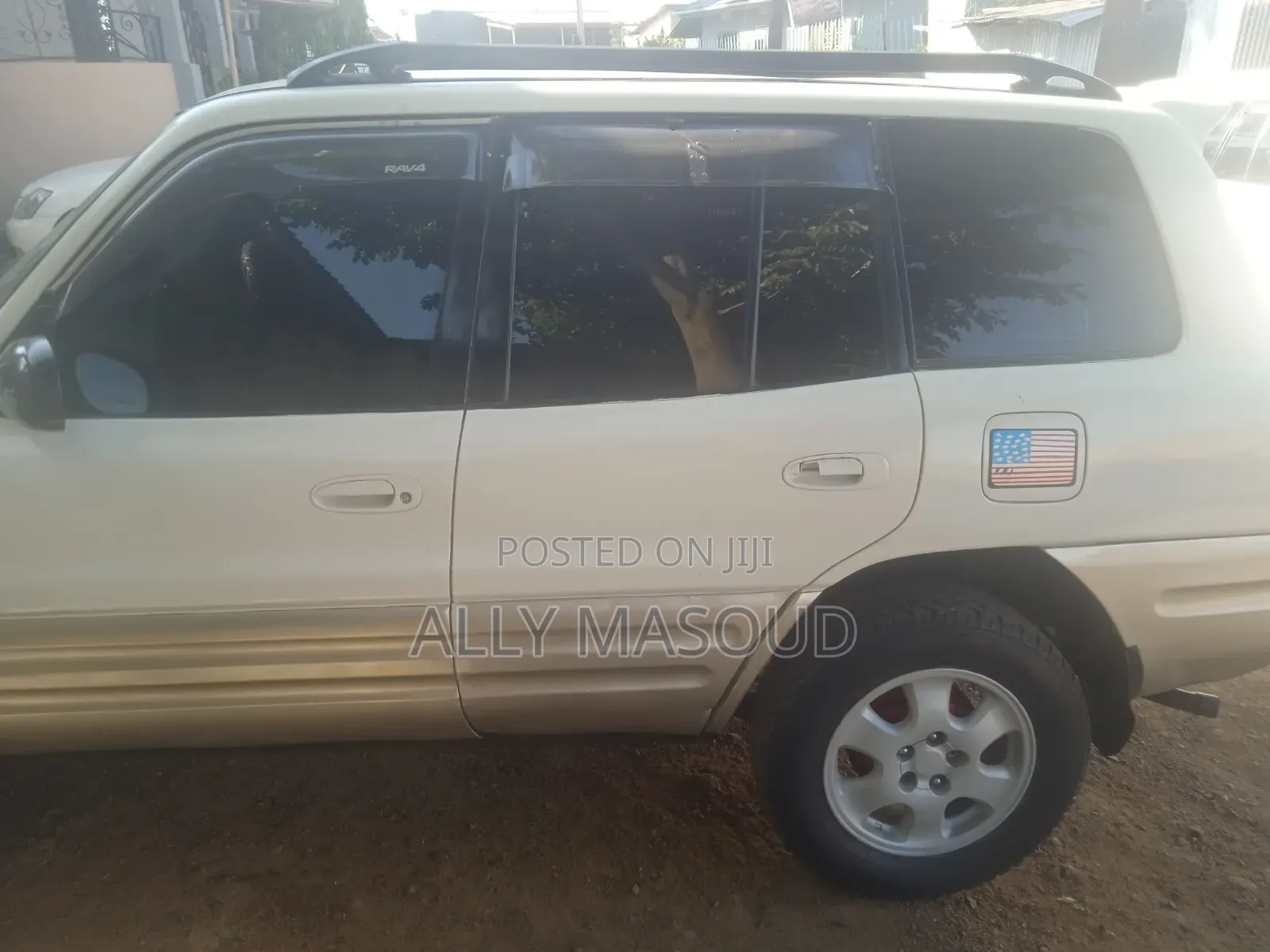 Toyota RAV4 1994 White