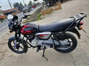 Bajaj Boxer 125 2022 Black