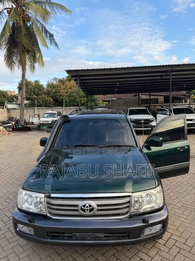 Toyota Land Cruiser HDJ 100 2003 Green