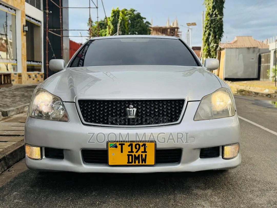 Toyota Crown 2006 Silver