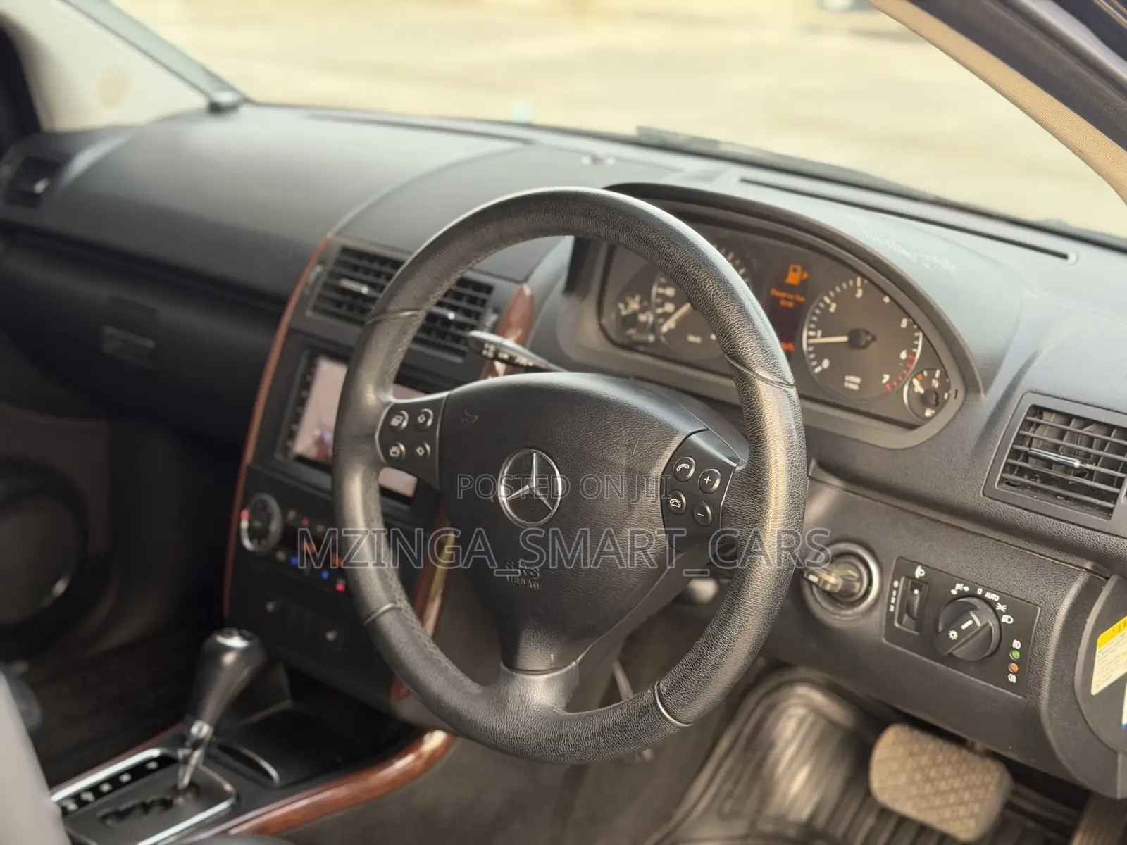 Mercedes-Benz A-Class 2011 Black