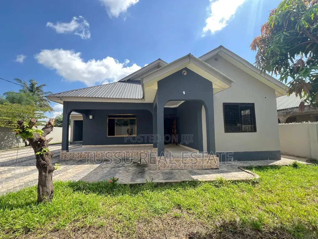 3bdrm House in Boko Msikitini, Kinondoni for sale