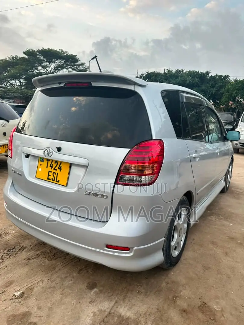 Toyota Corolla Spacio 2006 Silver