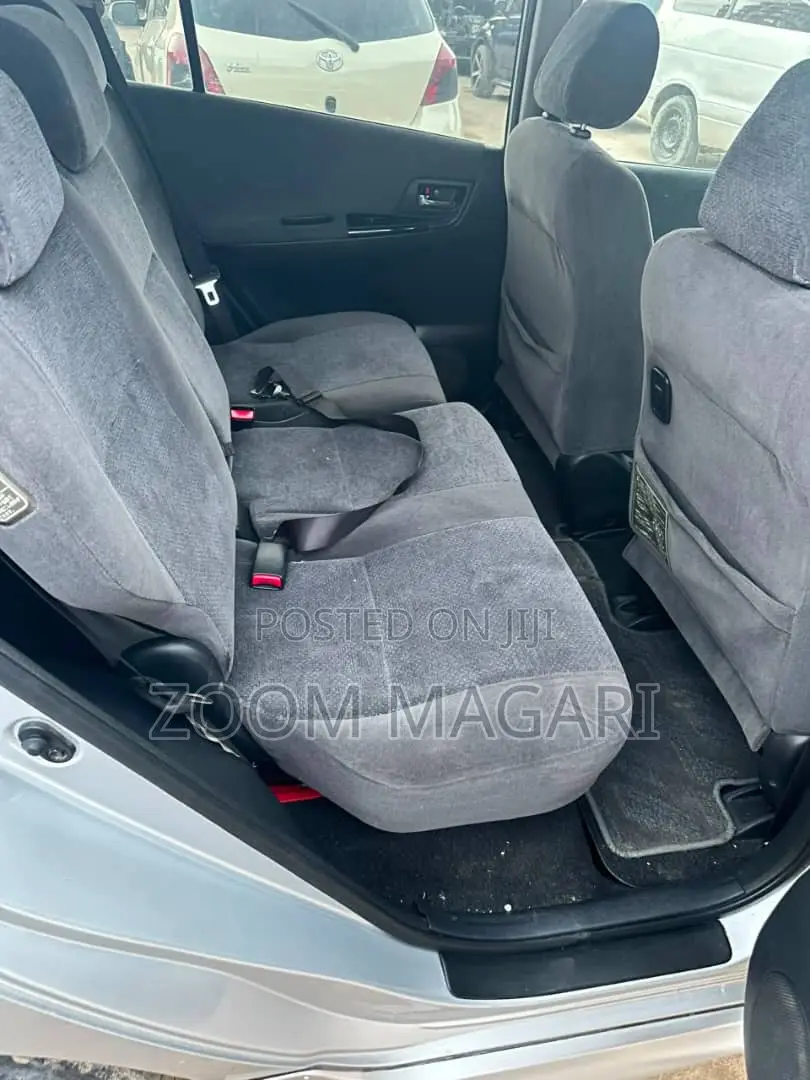 Toyota Corolla Spacio 2006 Silver