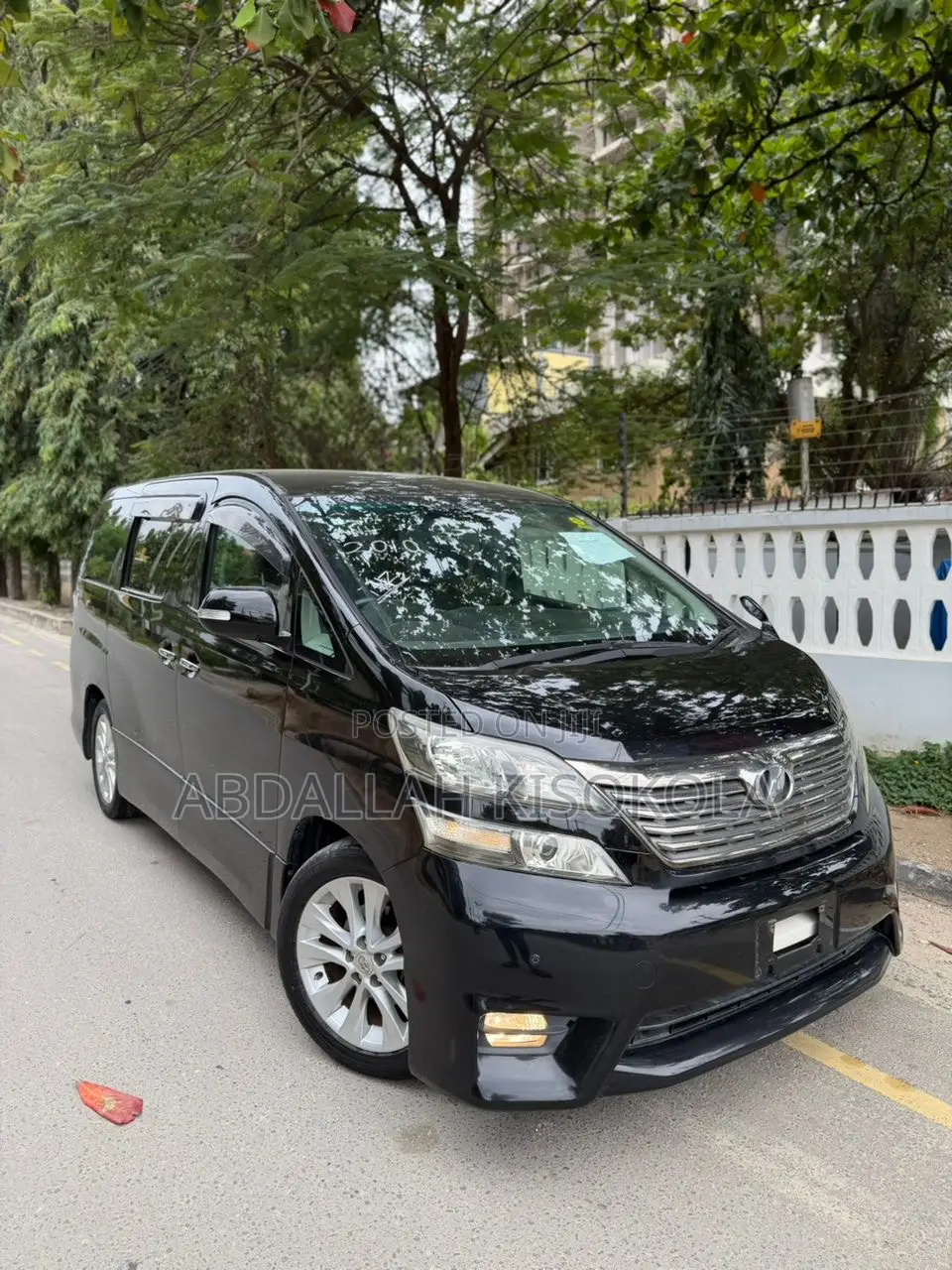 Toyota Alphard 2.4 Petrol FWD 2010 Black