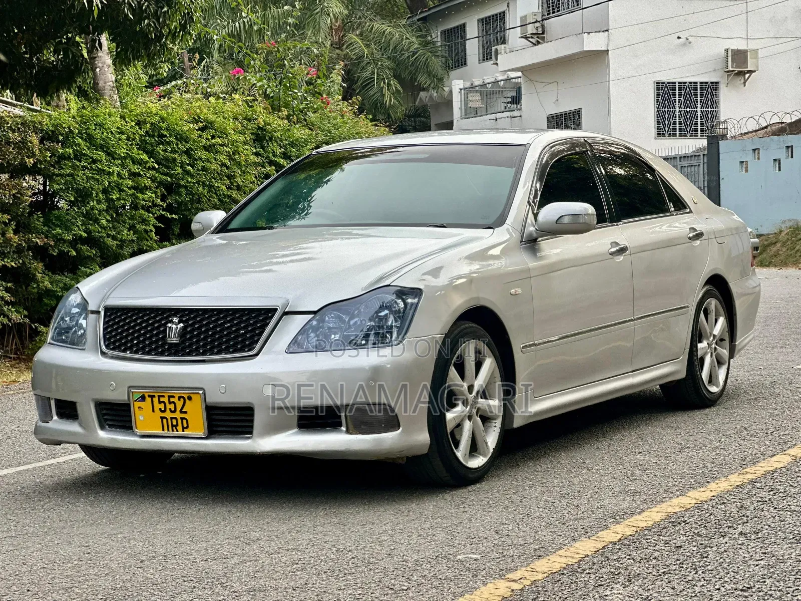 Toyota Crown 2006 Silver