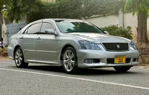 Toyota Crown 2006 Silver