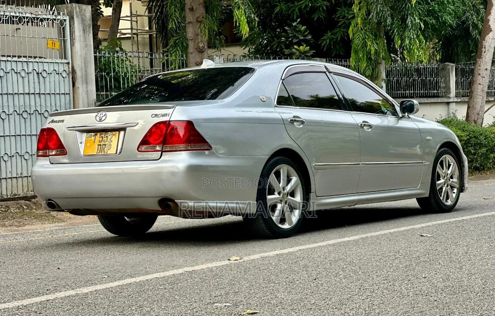 Toyota Crown 2006 Silver