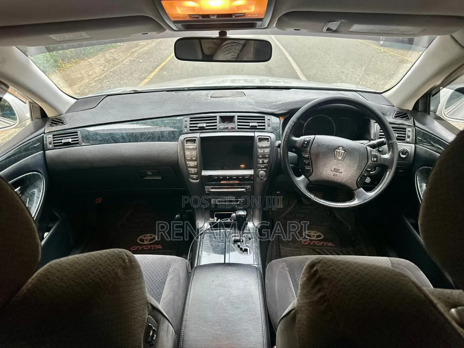 Toyota Crown 2006 Silver