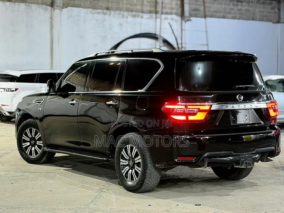 Nissan Patrol 2021 Black