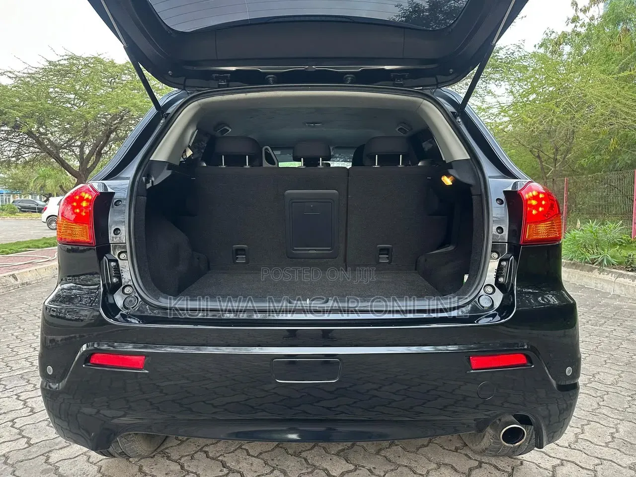 Mitsubishi RVR 2010 Black