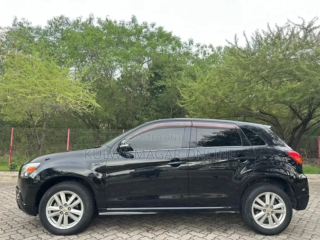 Mitsubishi RVR 2010 Black