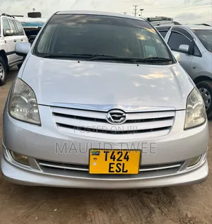 Toyota Corolla Spacio 2005 Silver