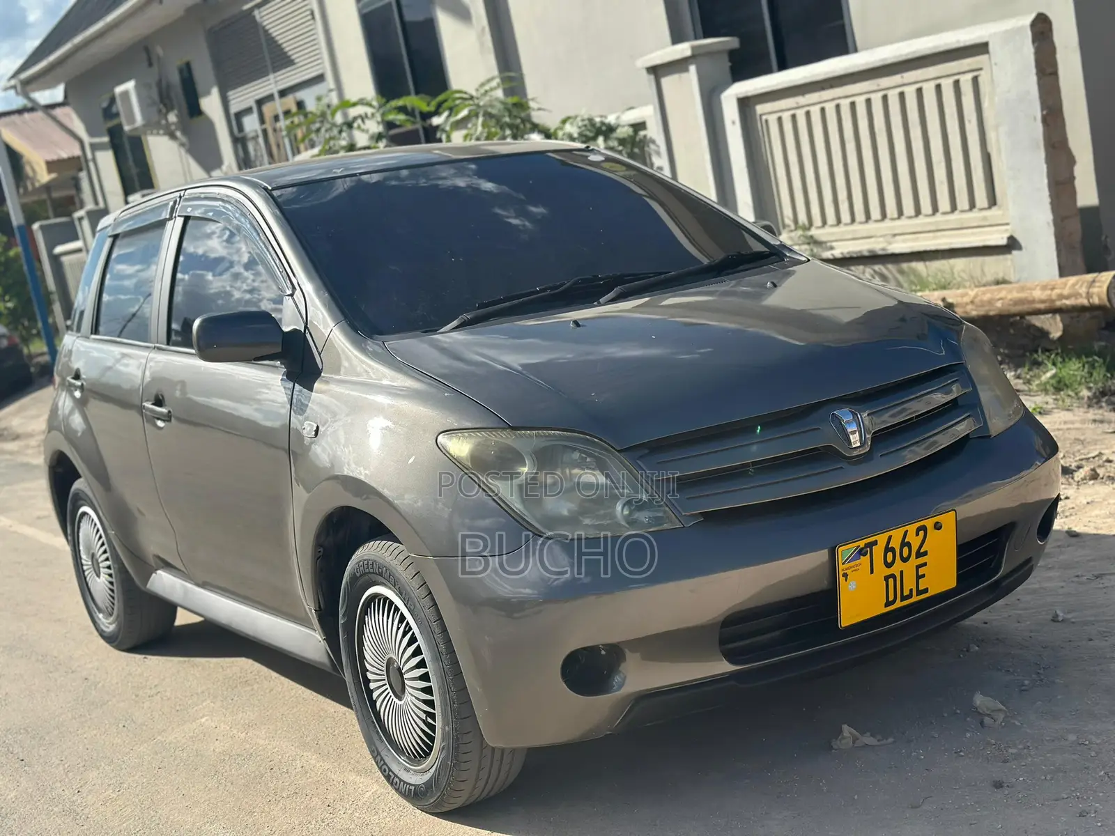 Toyota IST 2004 Gray