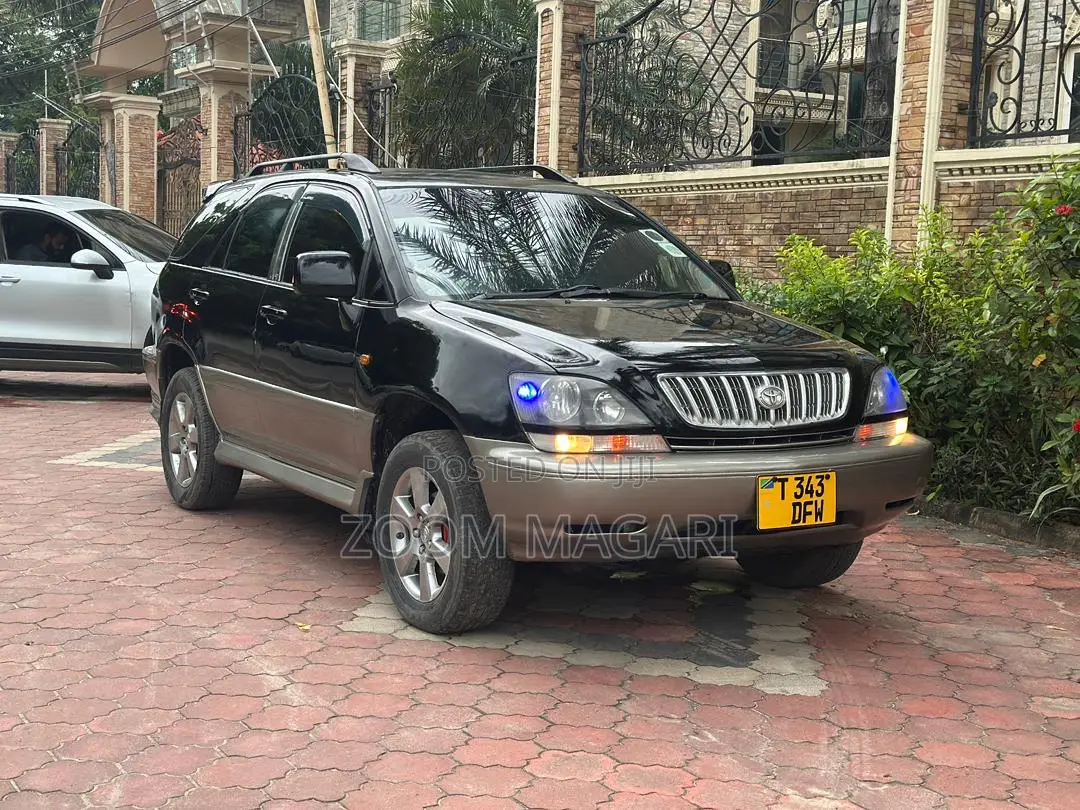 Toyota Harrier 2002 Black