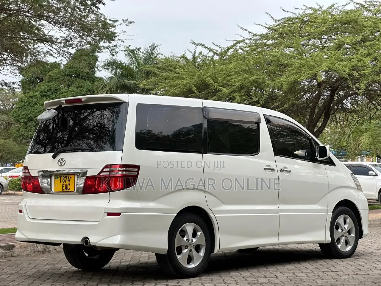 Toyota Alphard 2006 White