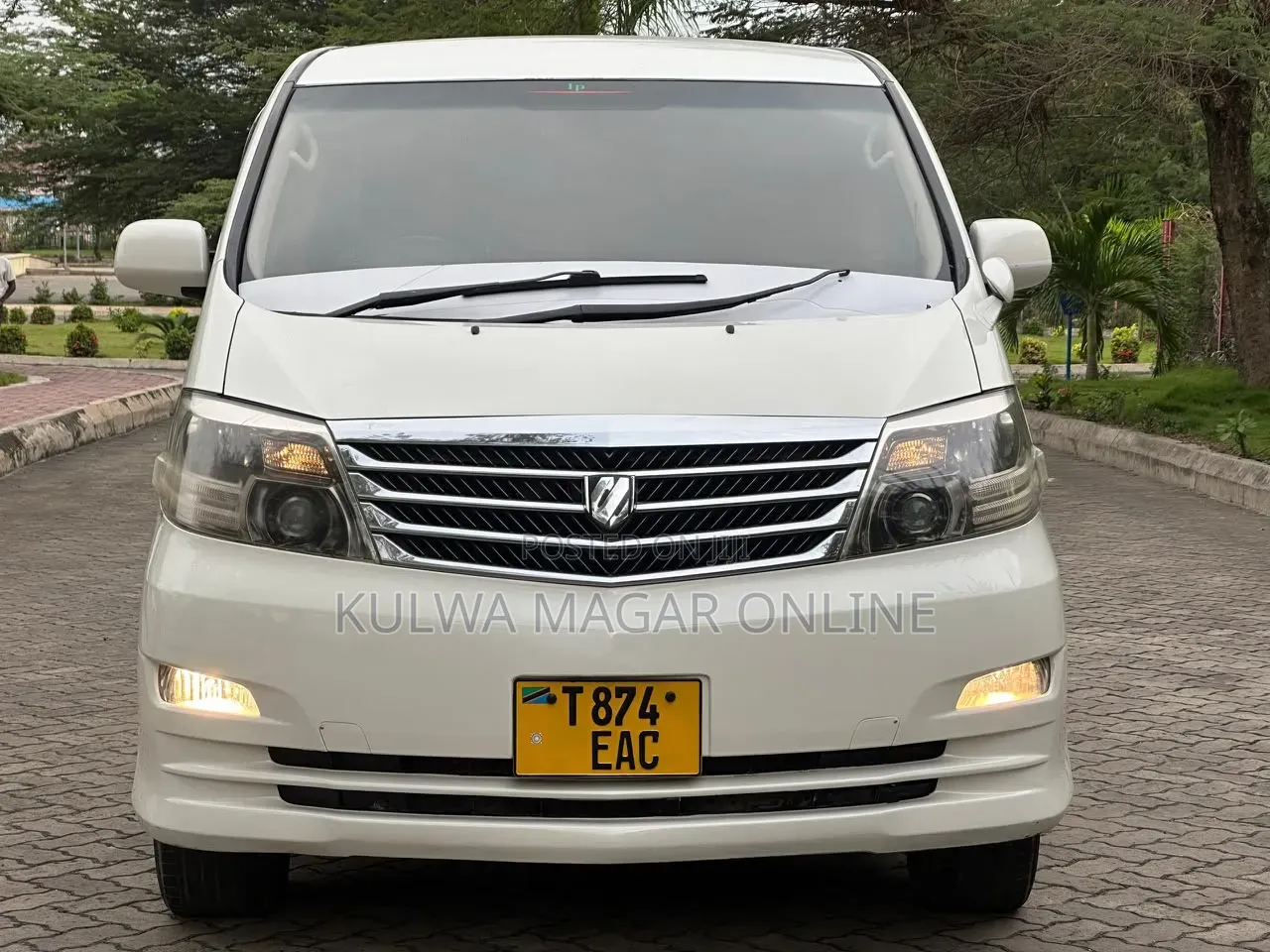 Toyota Alphard 2006 White