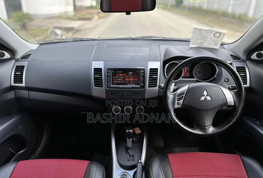 Mitsubishi Outlander 2008 Gold