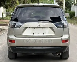 Mitsubishi Outlander 2008 Gold