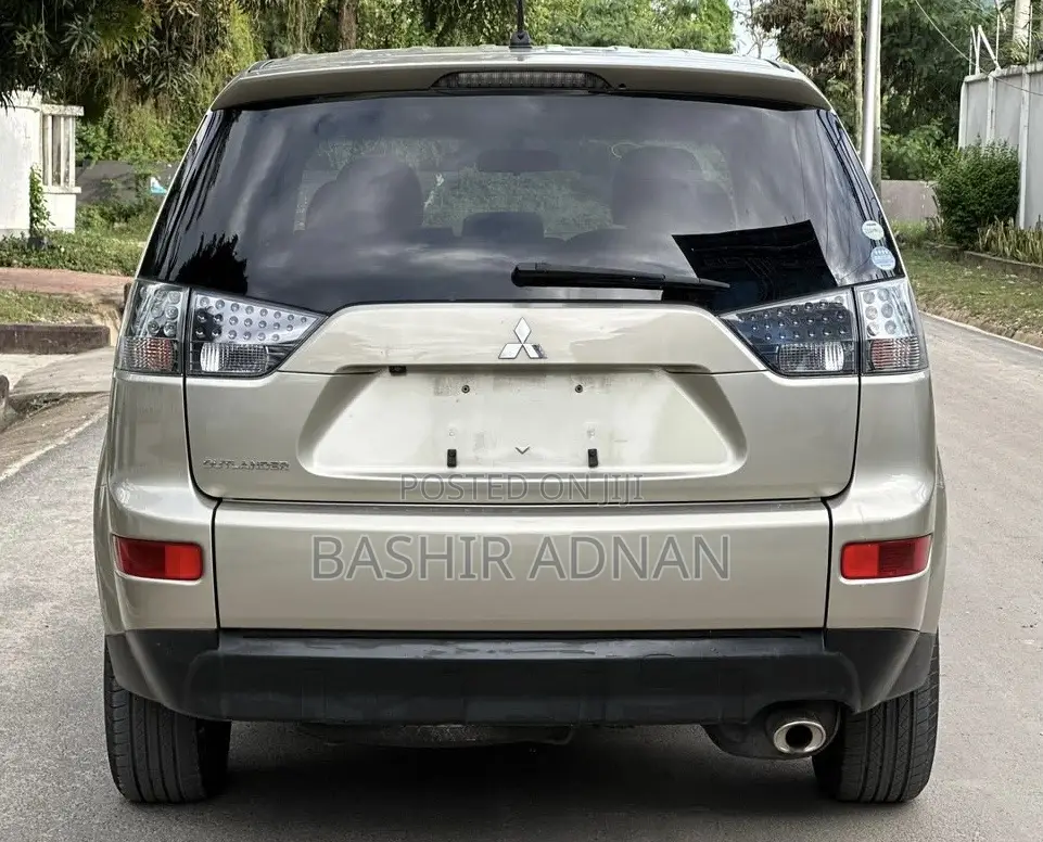 Mitsubishi Outlander 2008 Gold