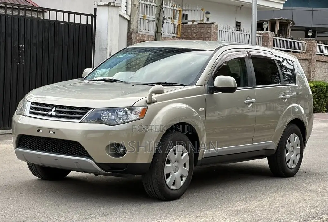 Mitsubishi Outlander 2008 Gold