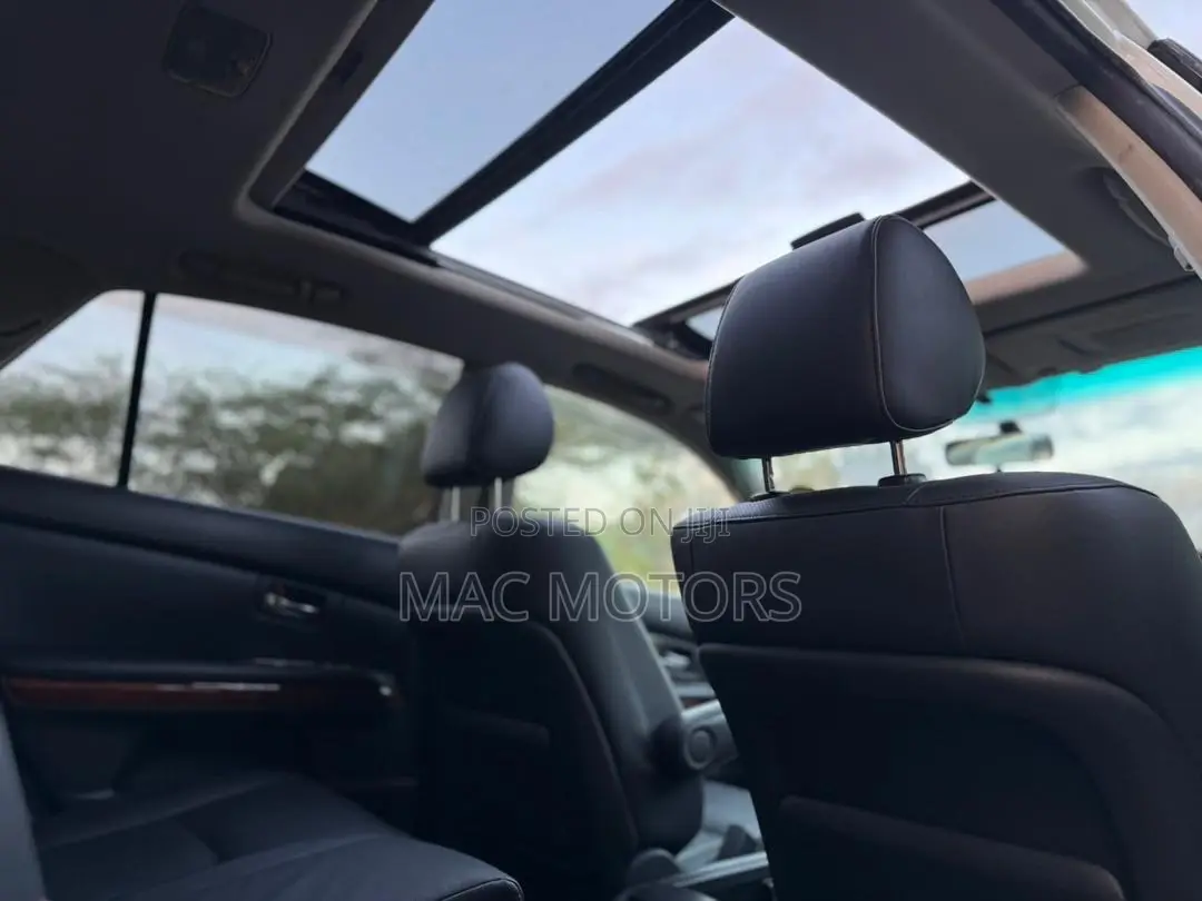 Toyota Harrier 2005 White