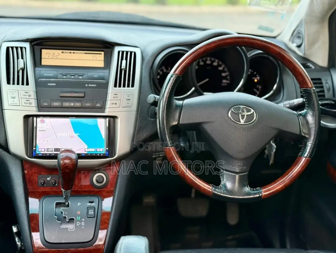 Toyota Harrier 2005 White