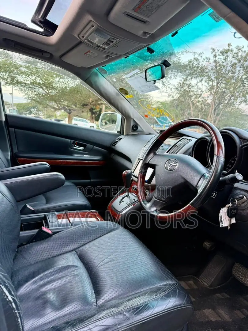 Toyota Harrier 2005 White