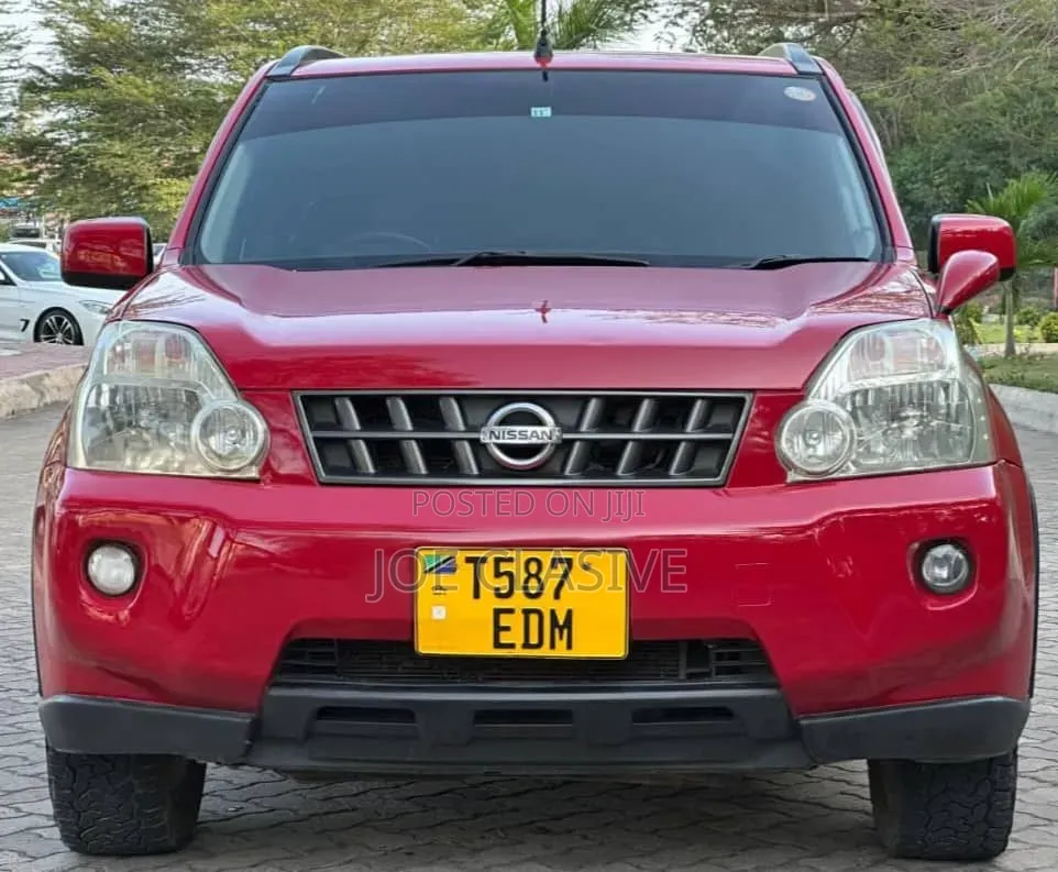 Nissan X-Trail 2008 Red