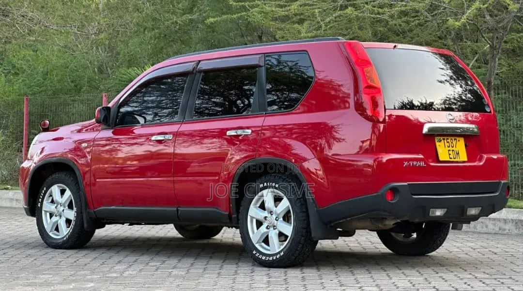 Nissan X-Trail 2008 Red