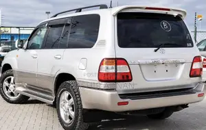 Toyota Land Cruiser 100 VX 4.7 V8 2005 Silver