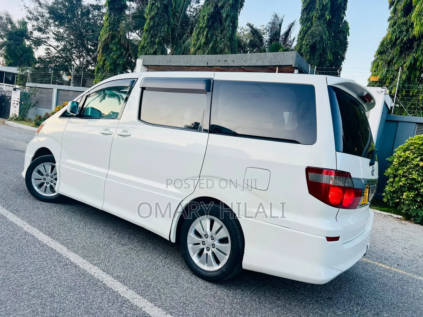 Toyota Alphard 2003 White