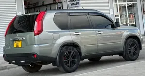 Nissan X-Trail 2010 Silver