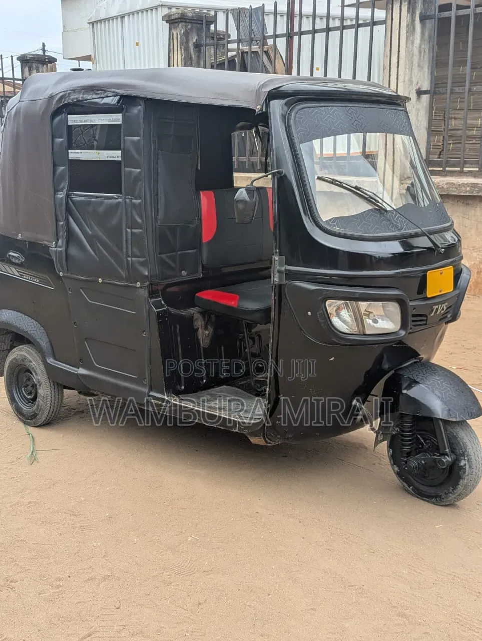 TVS HLX Plus ES 2025 Black