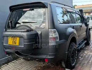 Mitsubishi Pajero 2007 Matt Black