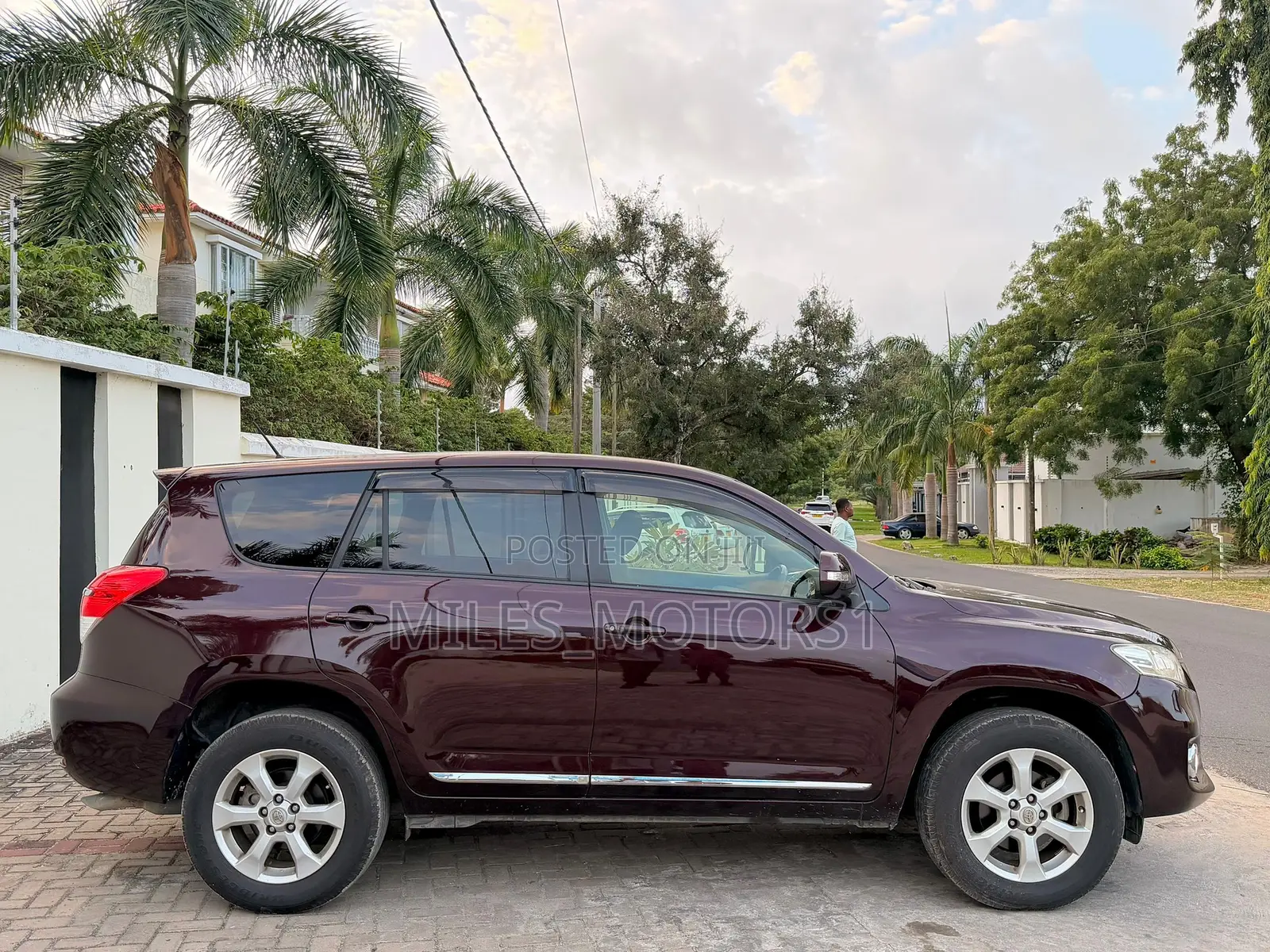 Toyota Vanguard 2013 Maroon