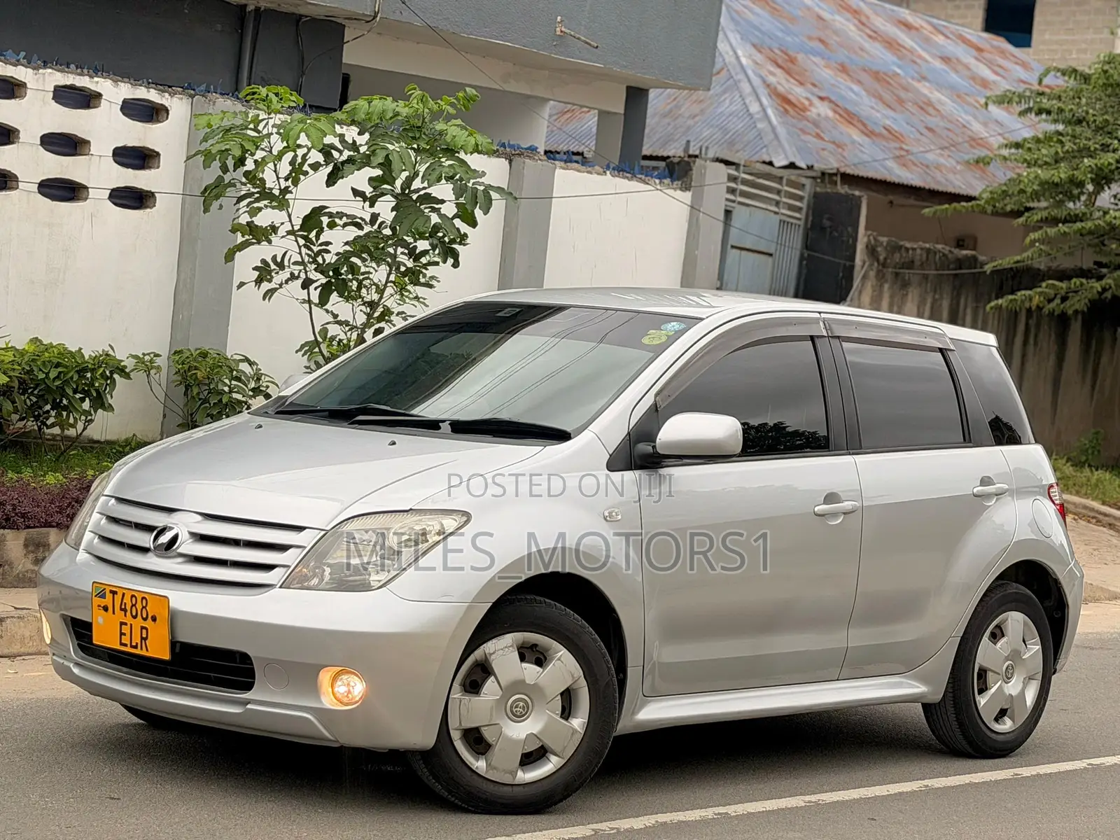 Toyota IST 2006 Silver