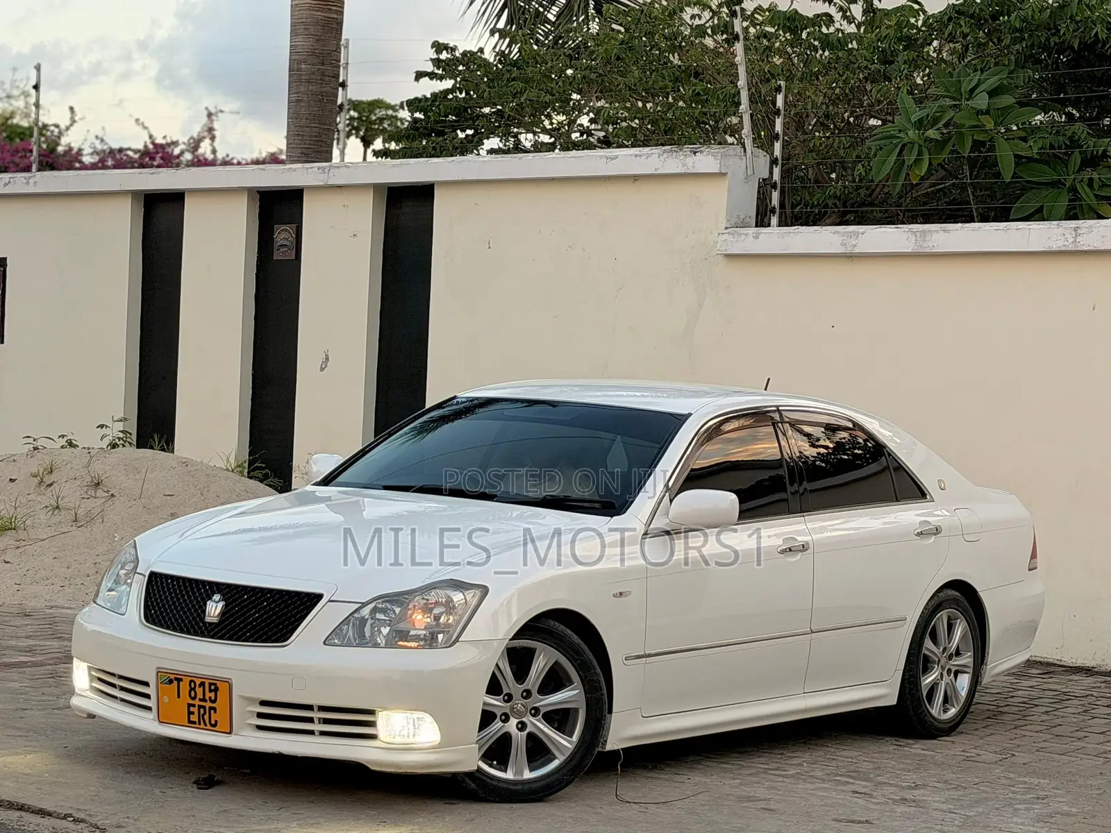 Toyota Crown 2005 White