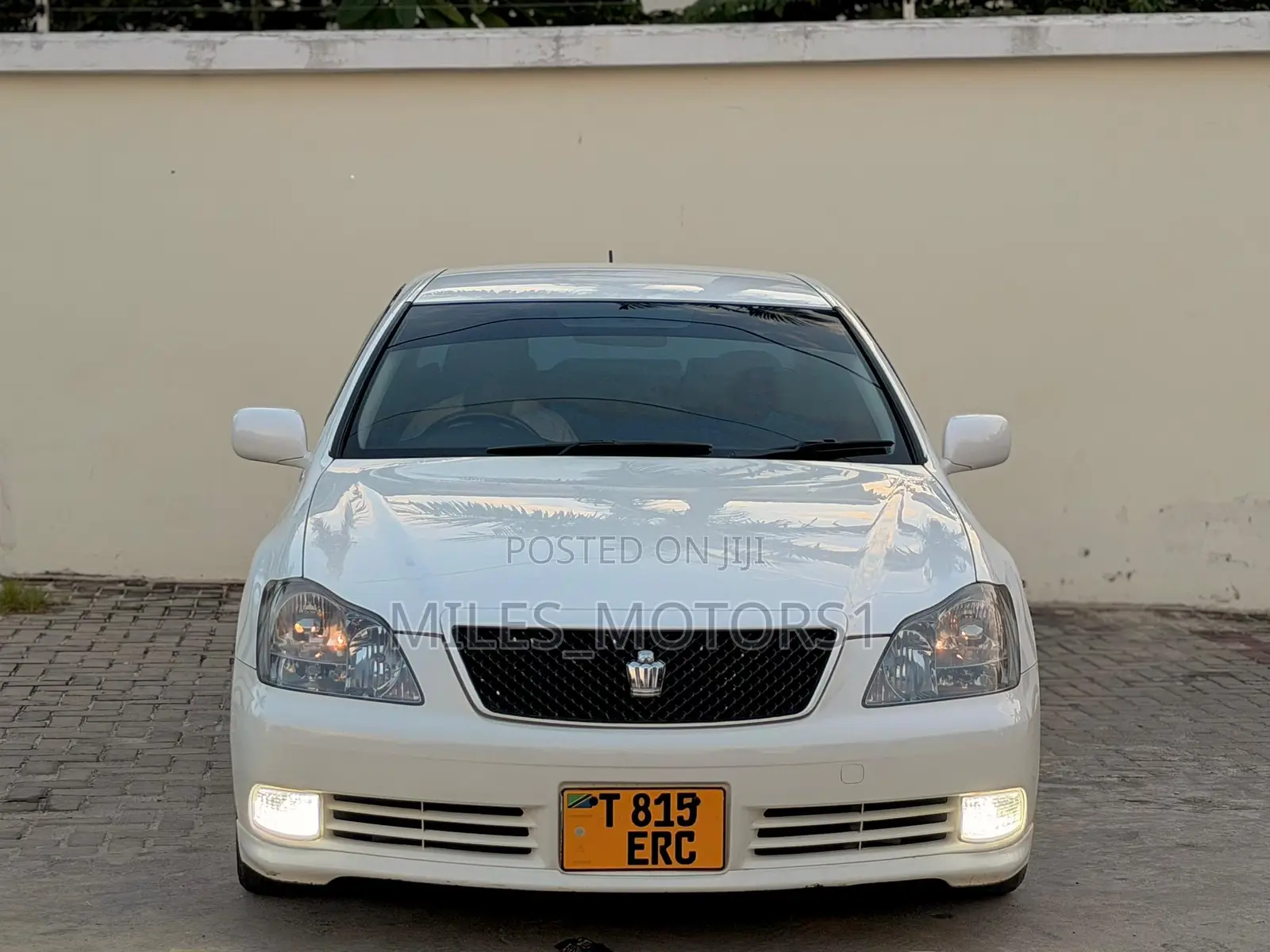 Toyota Crown 2005 White