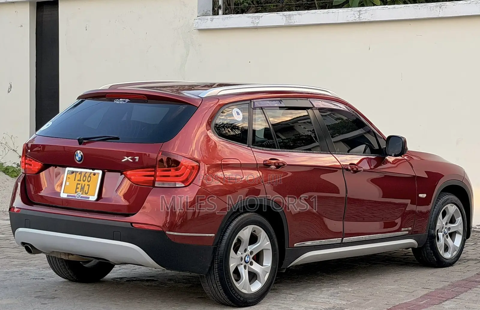 BMW X1 2010 Maroon