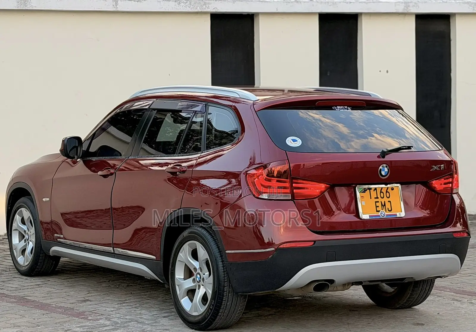 BMW X1 2010 Maroon