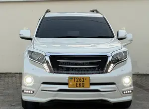 Toyota Land Cruiser Prado 2016 White