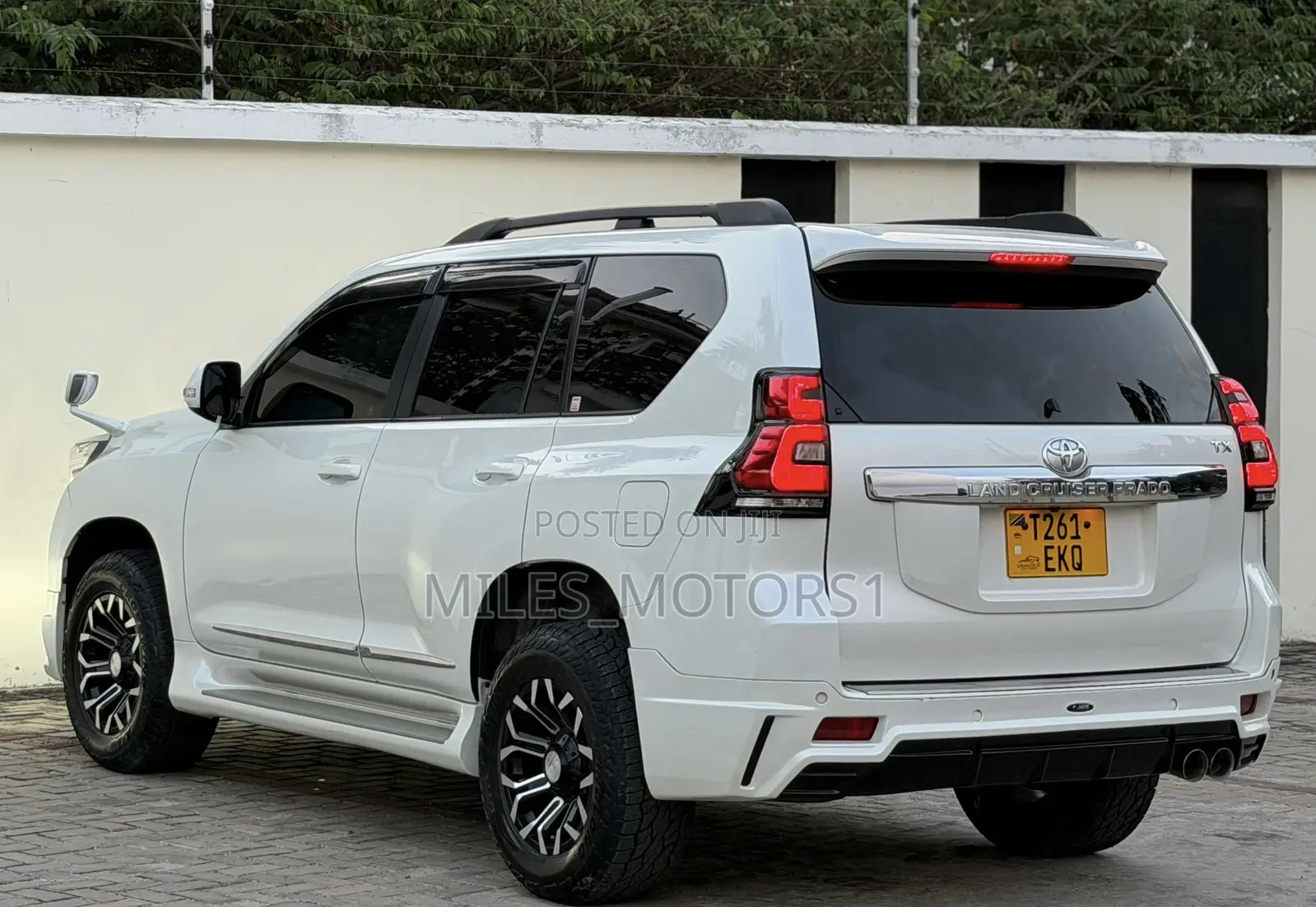 Toyota Land Cruiser Prado 2016 White